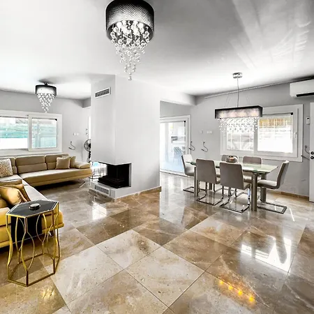 Kyrenia Central Villa